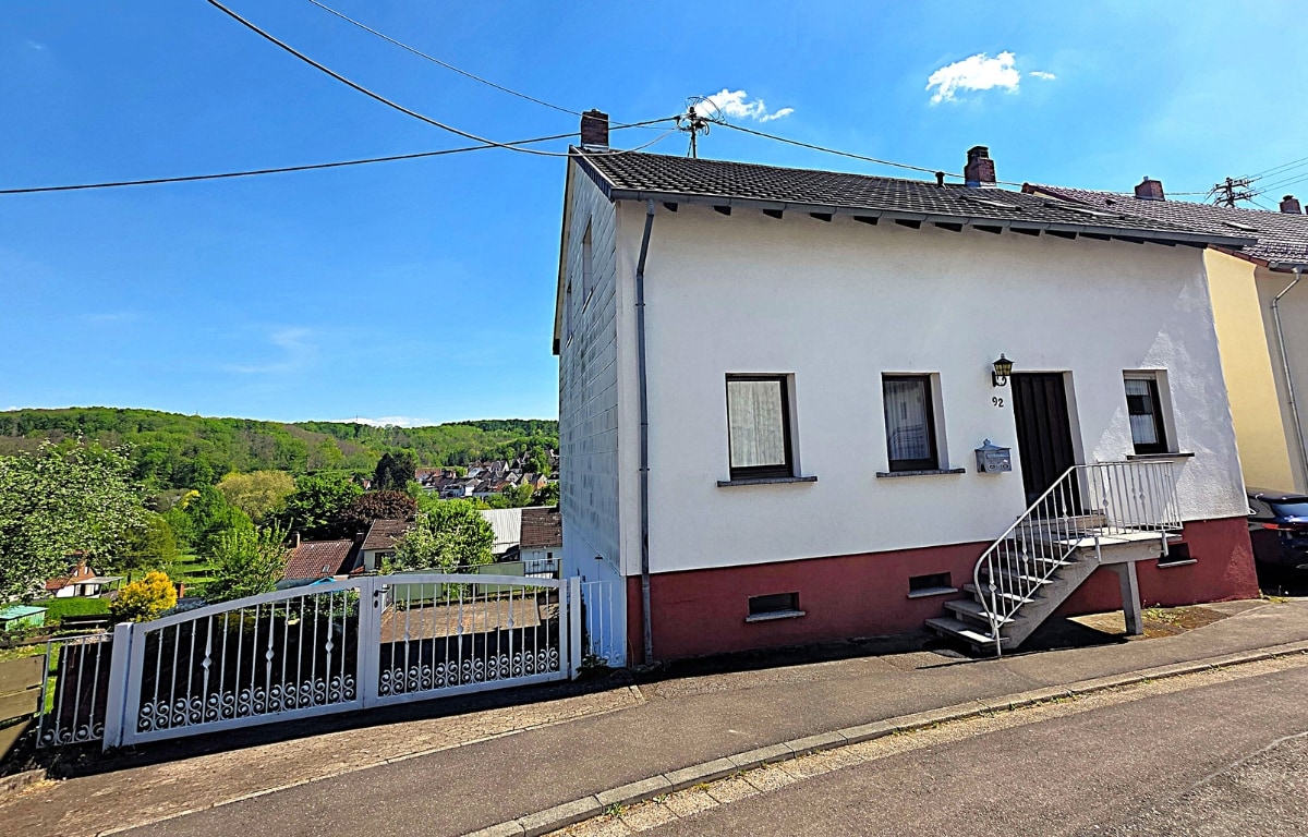 Einfamilienhaus zu verkaufen- 66287 Quierschied-Fischbach Einfamilienhaus zu verkaufen- 66287 Quierschied-Fischbach