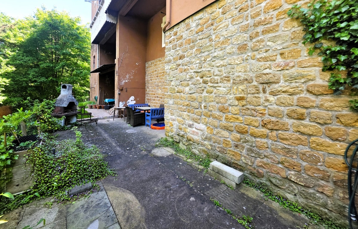 Mehrfamilienhaus in 66119 Saarbrücken-Garten
